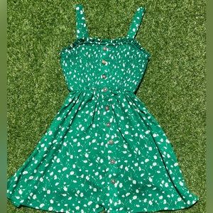 Floral Dress, Color Green, Size Medium